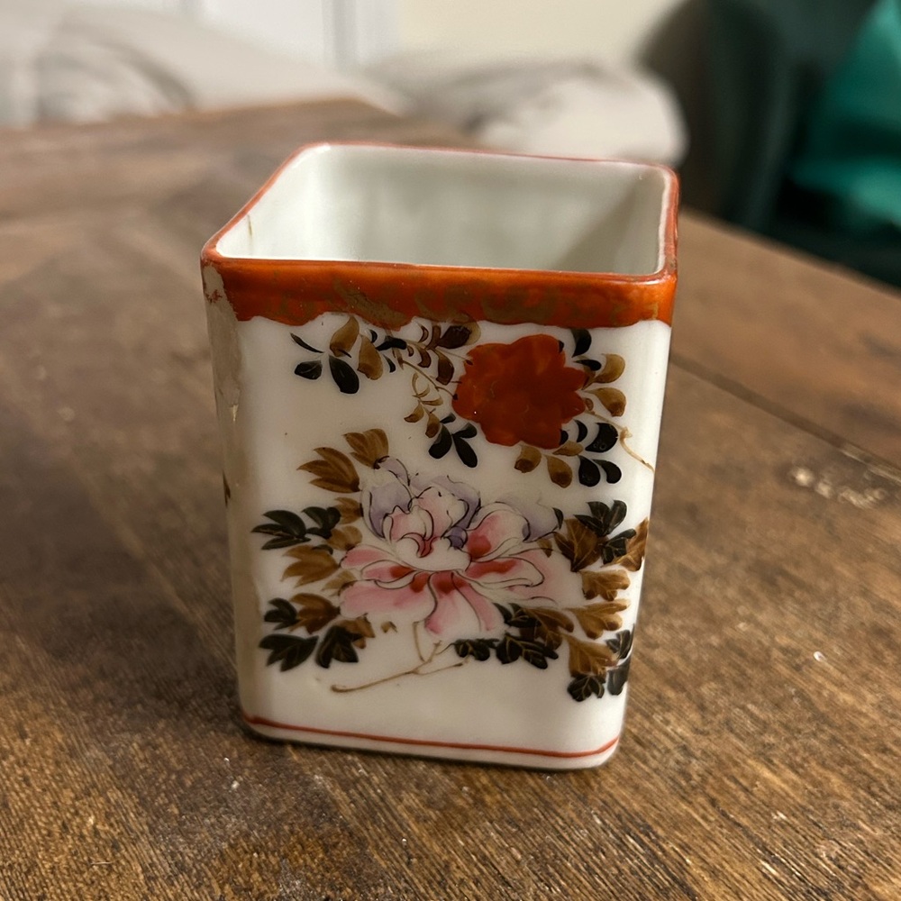 Vintage Kutani Porcelain Toothpick Holder/Small Vase, 3”